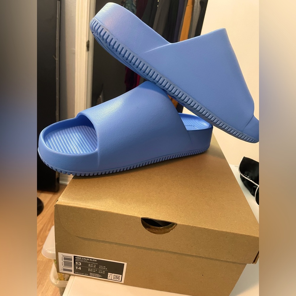 Nike Calm Slide in University Blue - Picture 1 of 6